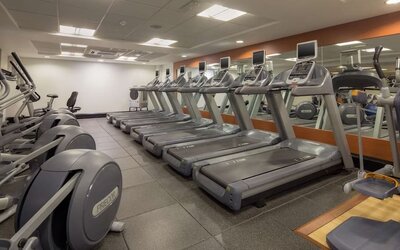 Fitness center at Hilton Leicester.