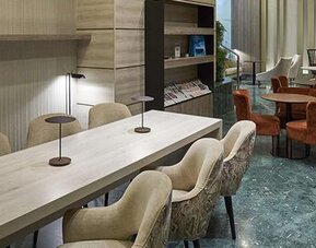 Hotel NH Valencia Center