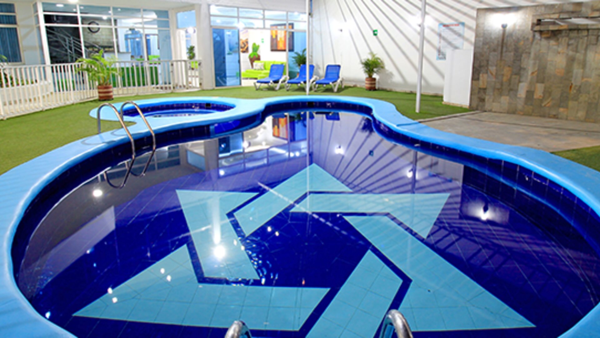 Hotel Abi Inn By GEH Suites