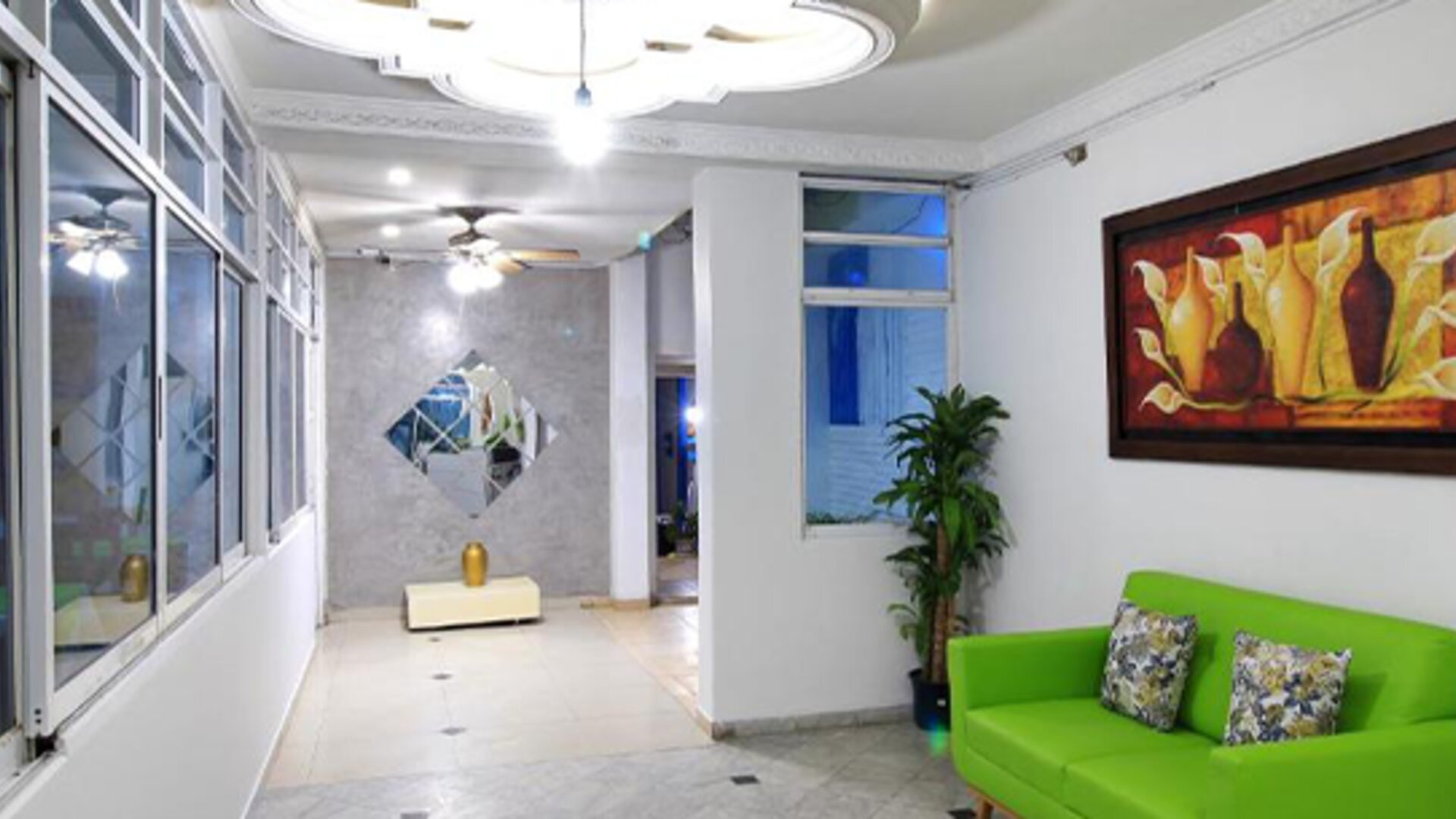 Hotel Abi Inn By GEH Suites