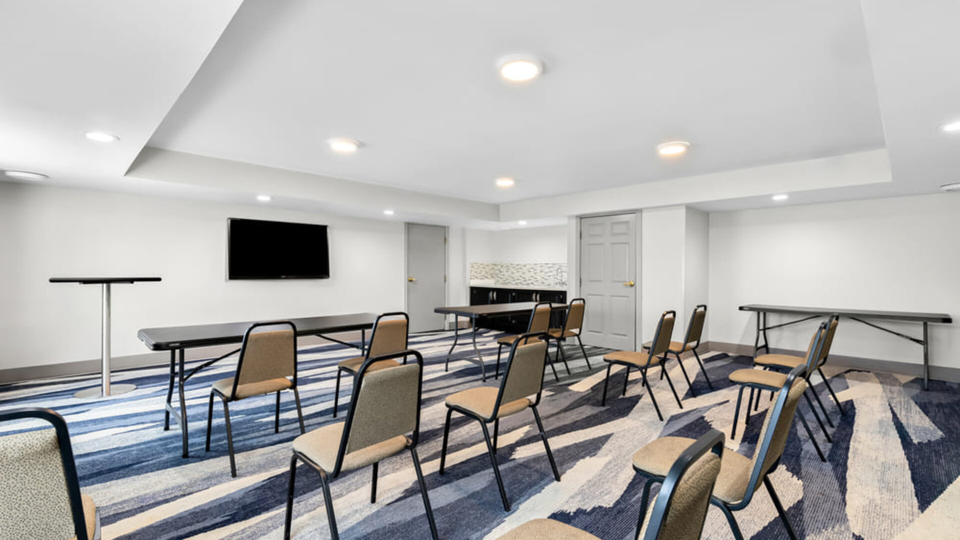 Meeting room at Comfort Inn & Suites Nashville.