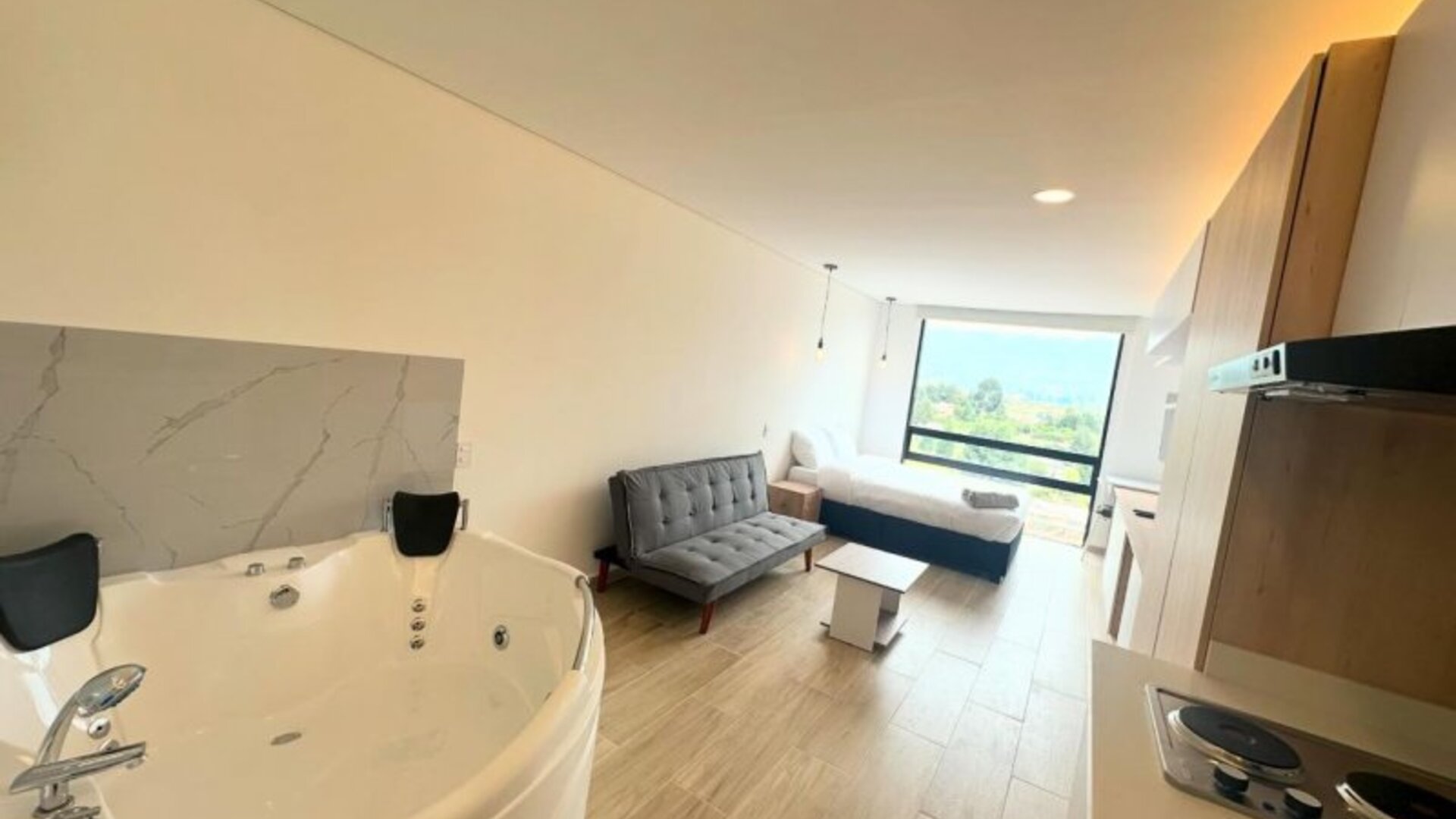 Apartaestudio Con Jacuzzi Privado Y Vistas A Las Montañas