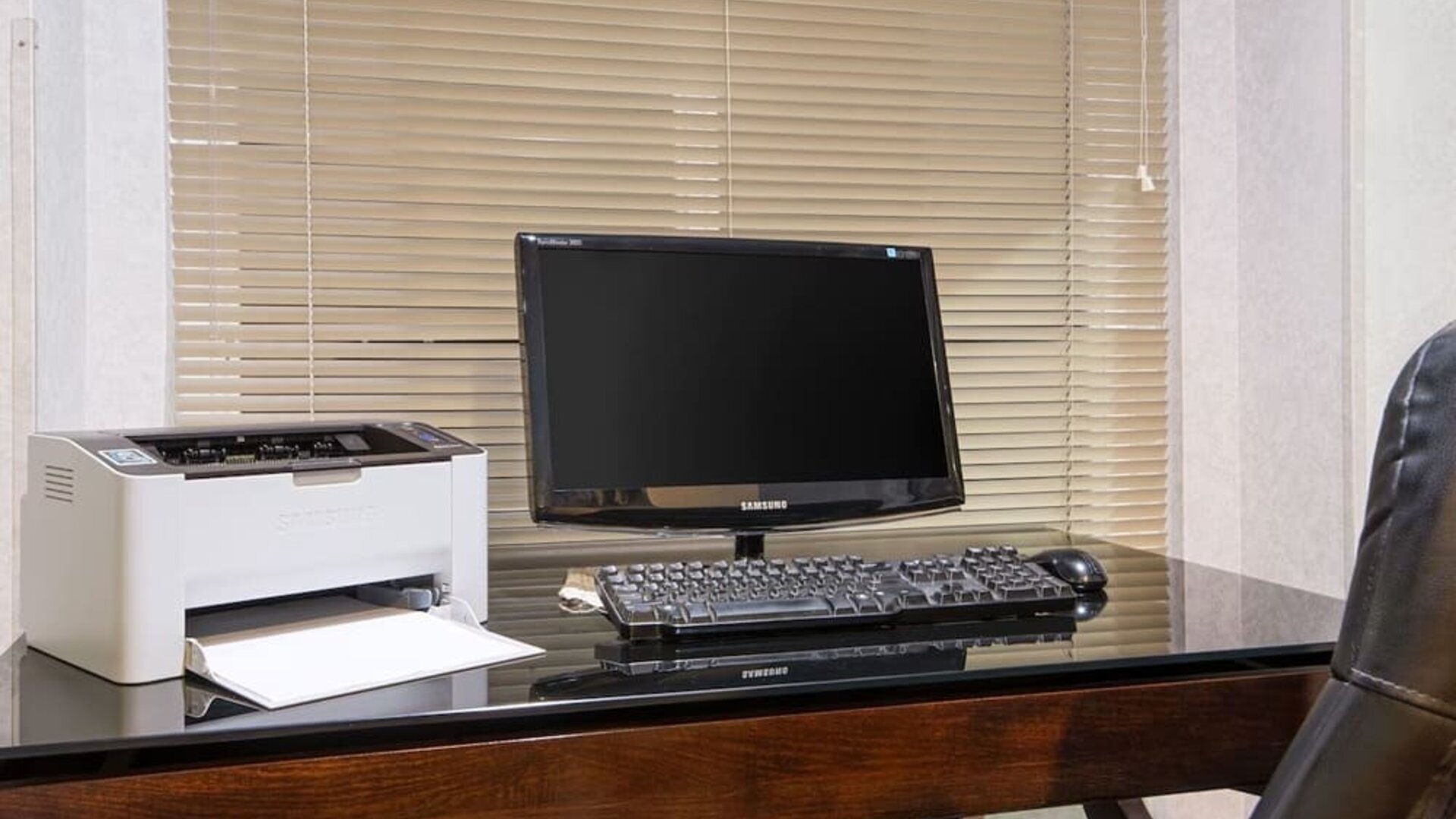 Business center at Baymont By Wyndham Pella.