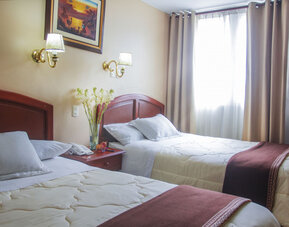 Manhattan Inn Airport Hotel