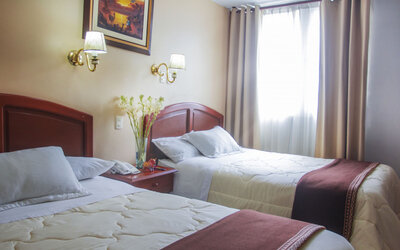 Manhattan Inn Airport Hotel