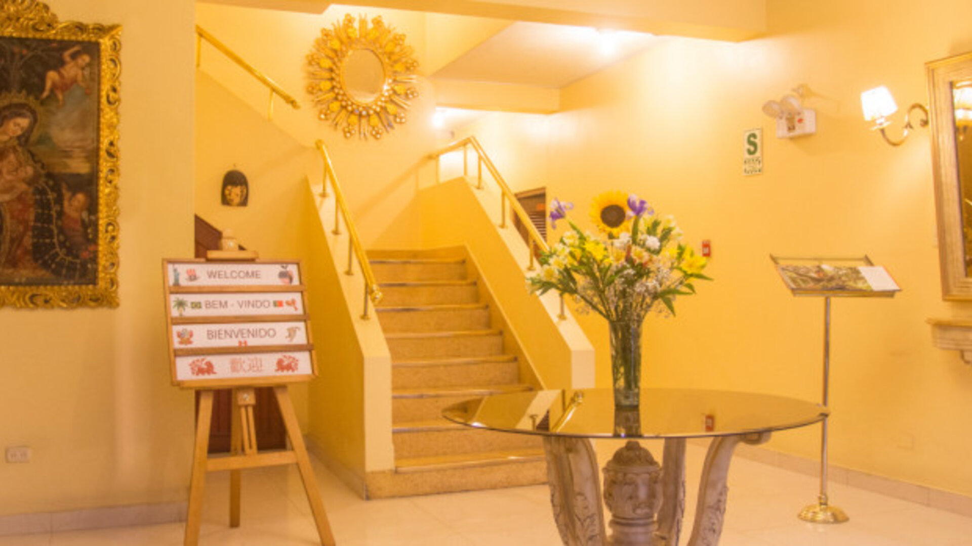 Manhattan Inn Airport Hotel