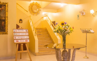 Manhattan Inn Airport Hotel