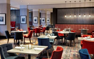 Dining area perfect for coworking at Doubletree by Hilton Glasgow Central.