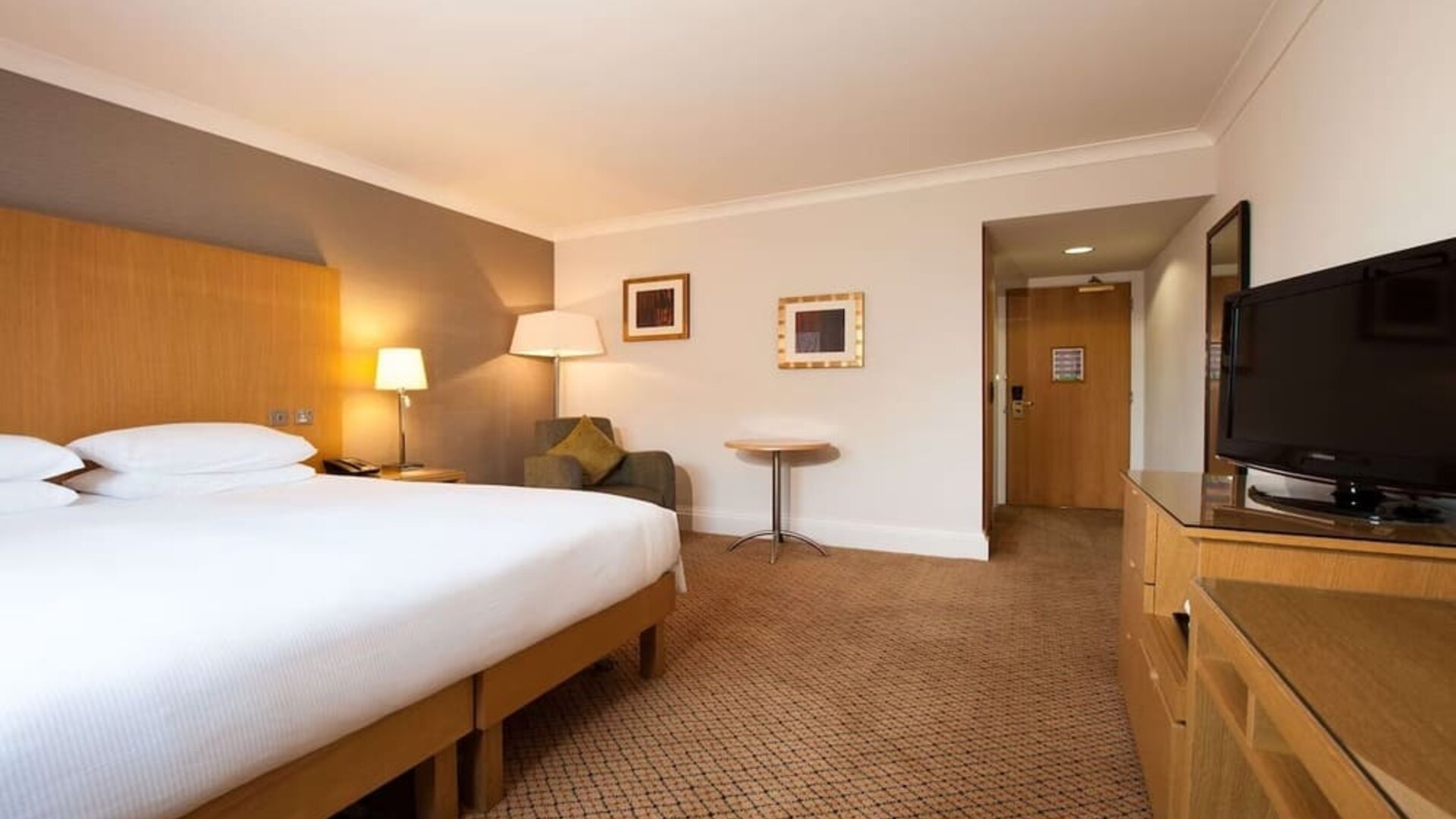 Day use room with natural light at Doubletree by Hilton Glasgow Strathclyde. 