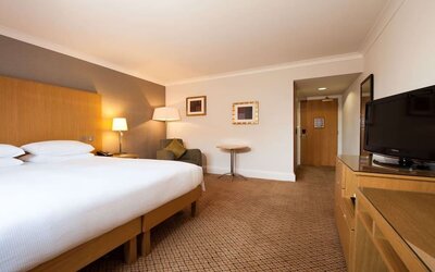 Day use room with natural light at Doubletree by Hilton Glasgow Strathclyde. 