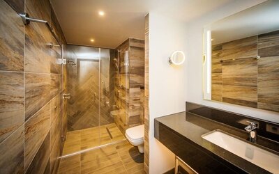 Guest bathroom with shower at DoubleTree by Hilton London Kingston upon Thames.