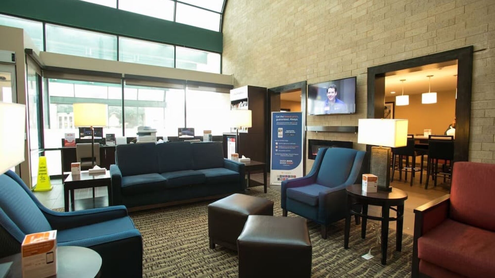 Hotel lobby at Comfort Suites Oakbrook Terrace.