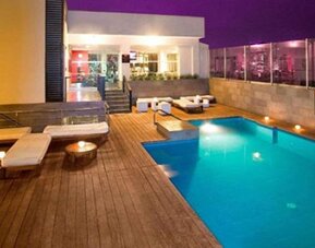 Radisson Hotel Decapolis Miraflores