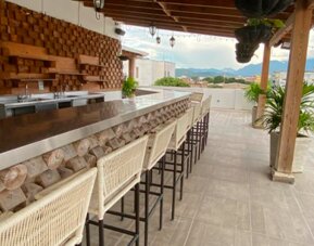 Hotel 1525 By GEH Suites