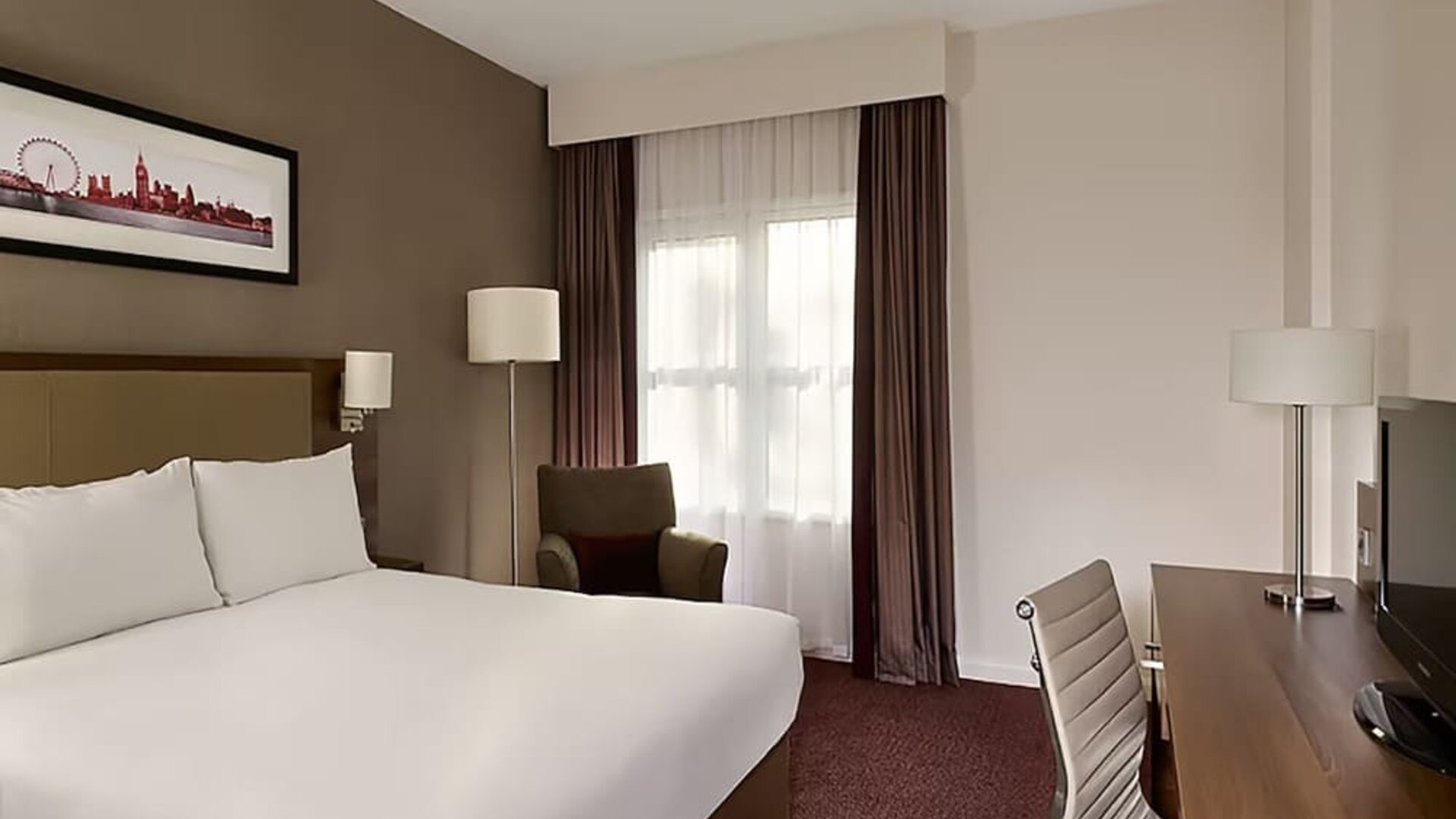 Day use room with work desk at Leonardo Hotel Aberdeen.