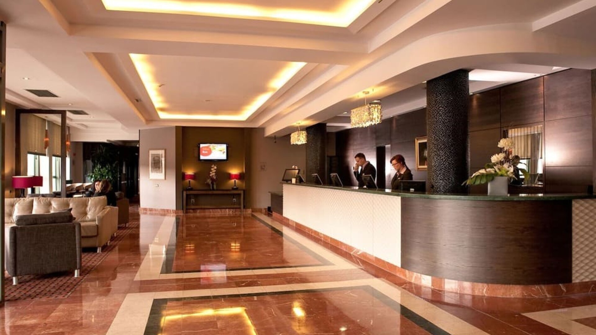 Lobby and coworking lounge at Leonardo Hotel Aberdeen.
