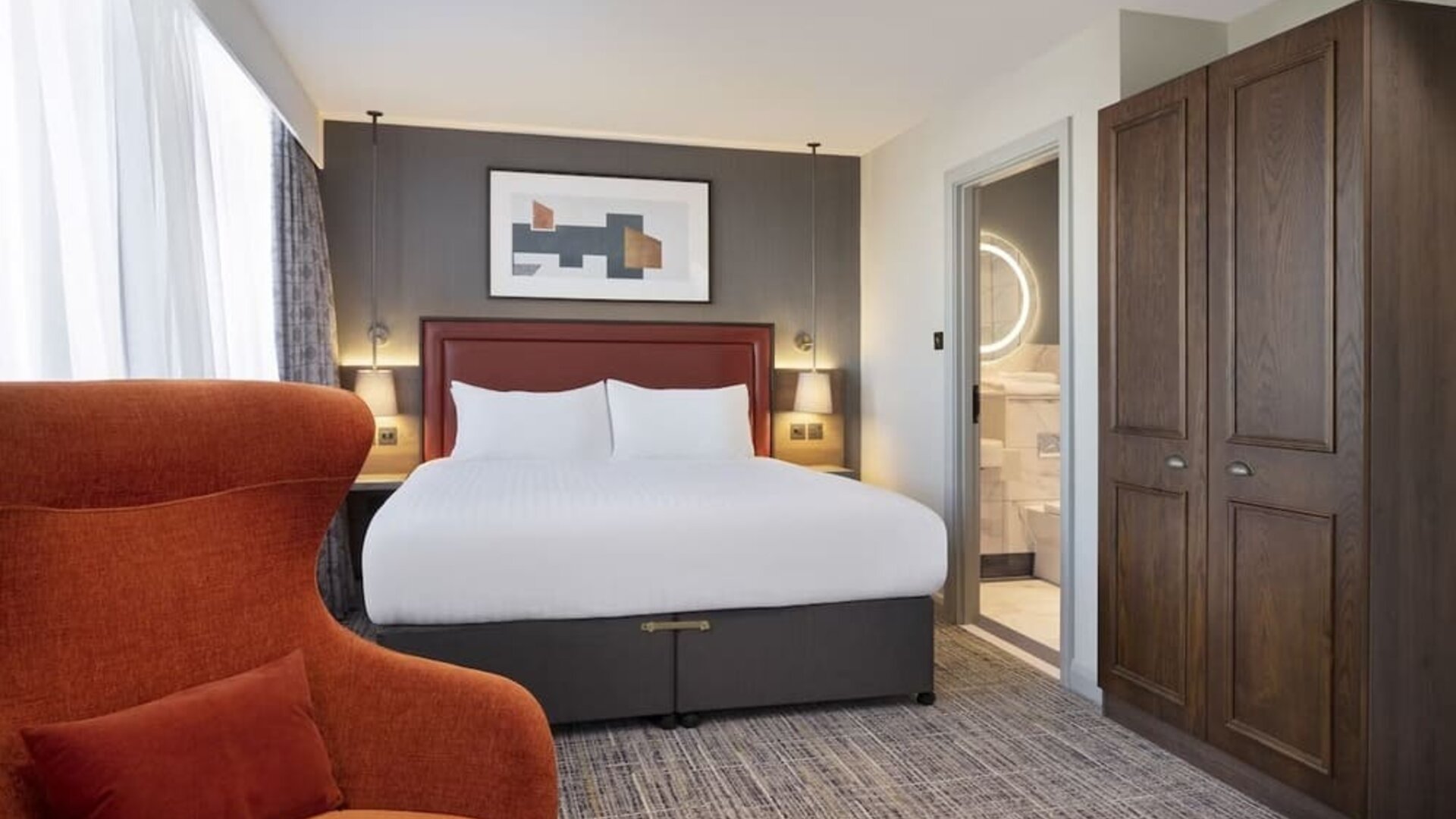 Day use room with natural light at Leonardo Royal Hotel Birmingham.