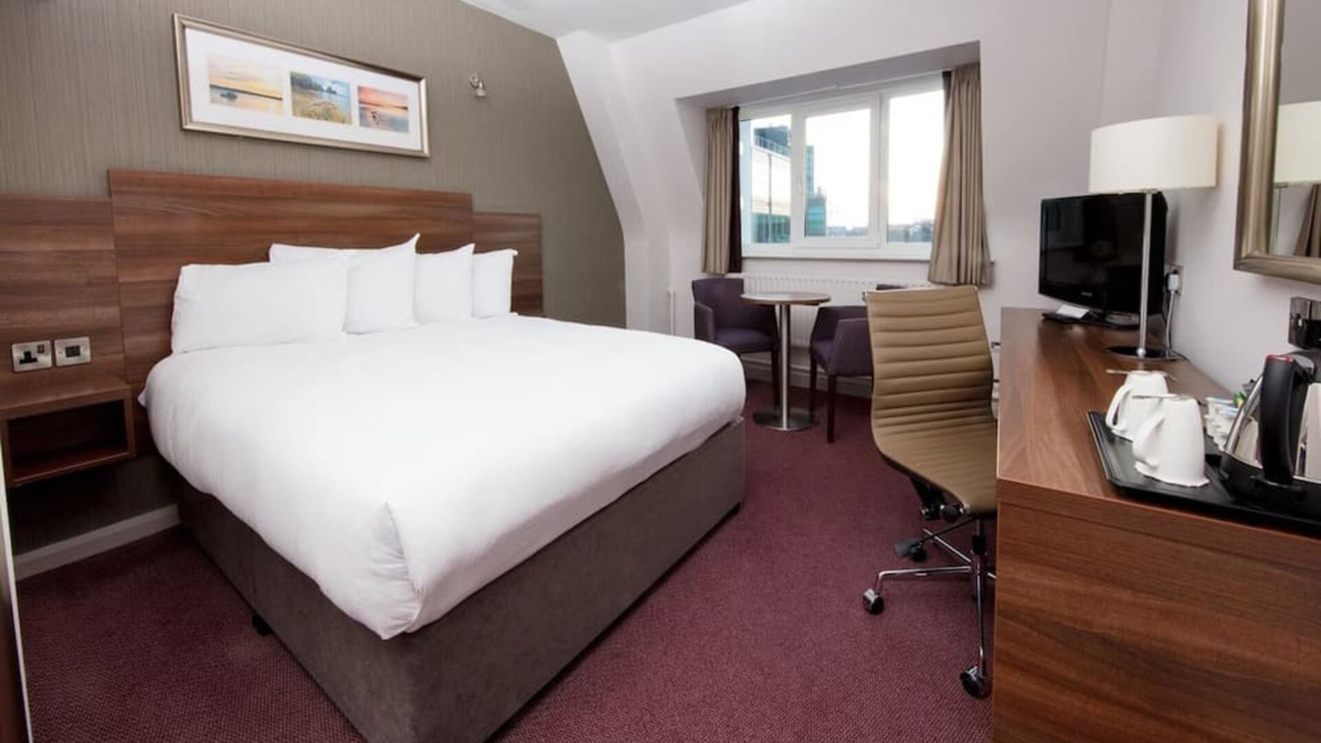 Day use room with natural light at Leonardo Hotel Cork.
