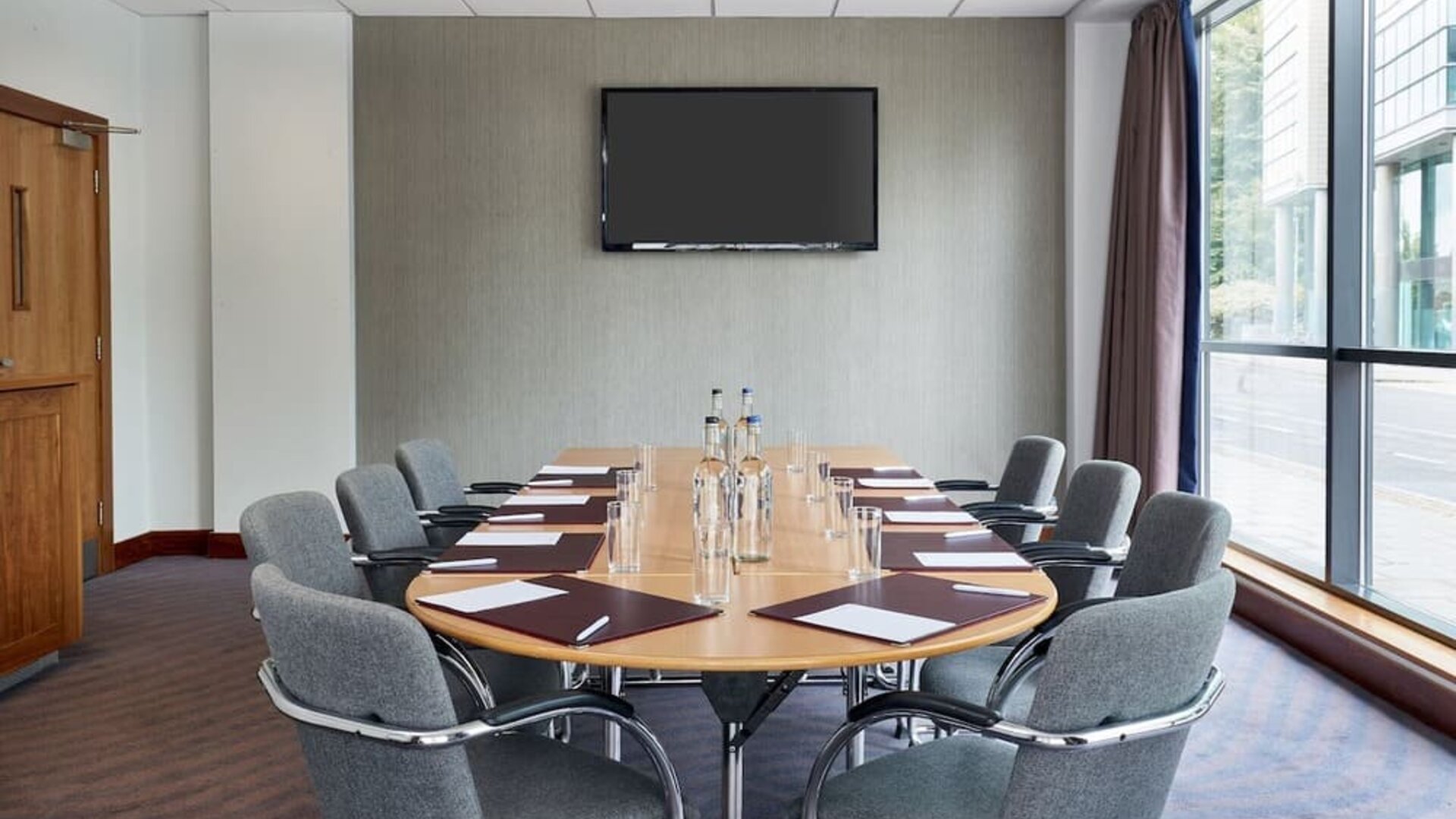 Professional meeting room at Leonardo Hotel Newcastle Quayside.