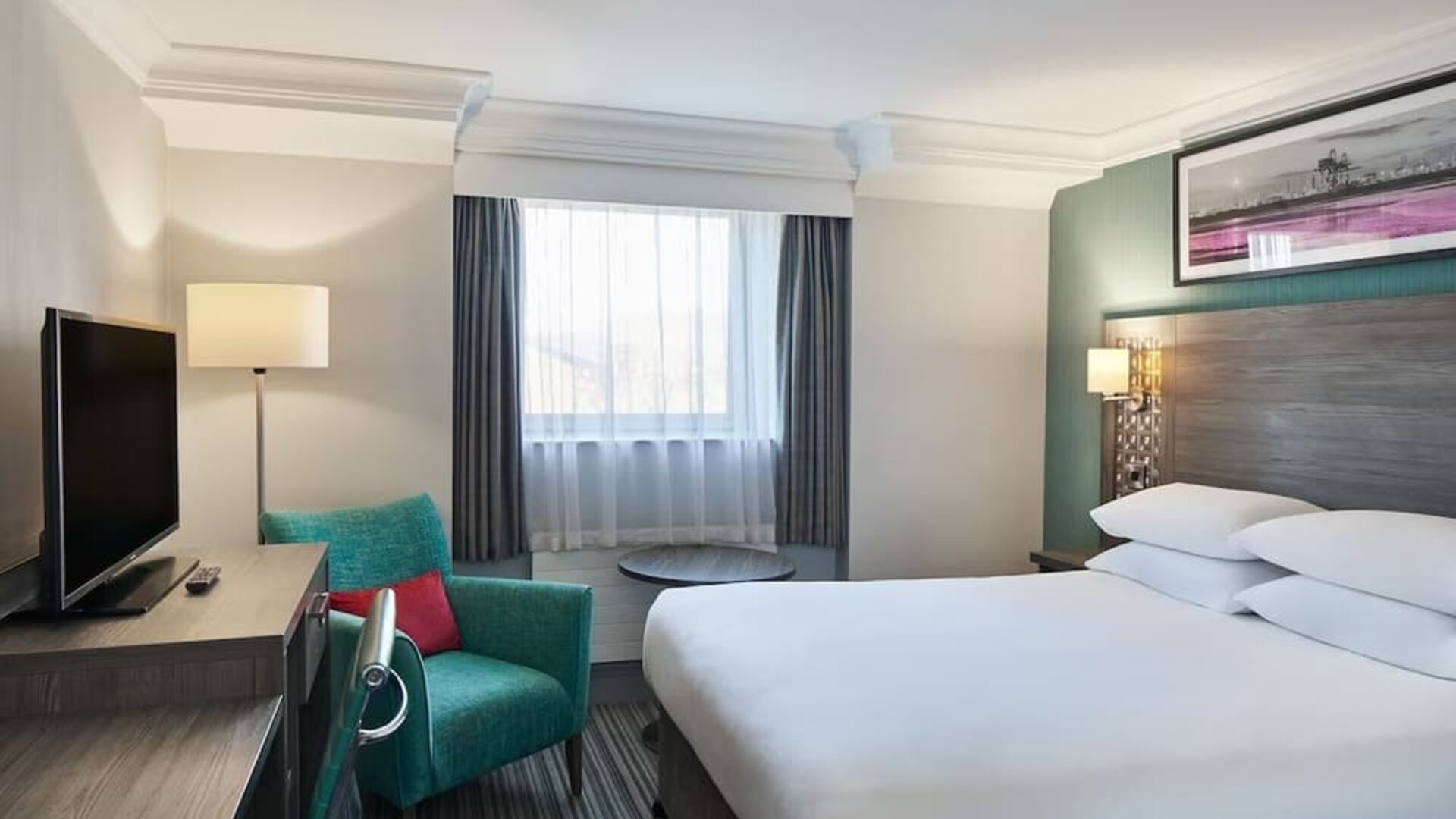 Day room with natural light at Leonardo Hotel Middlesbrough.