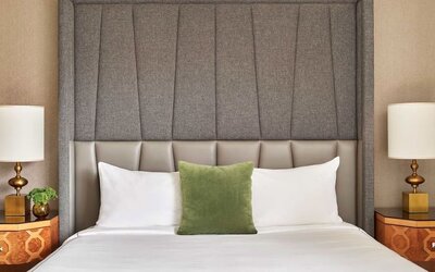 Romanric king room at Viceroy Washington DC.