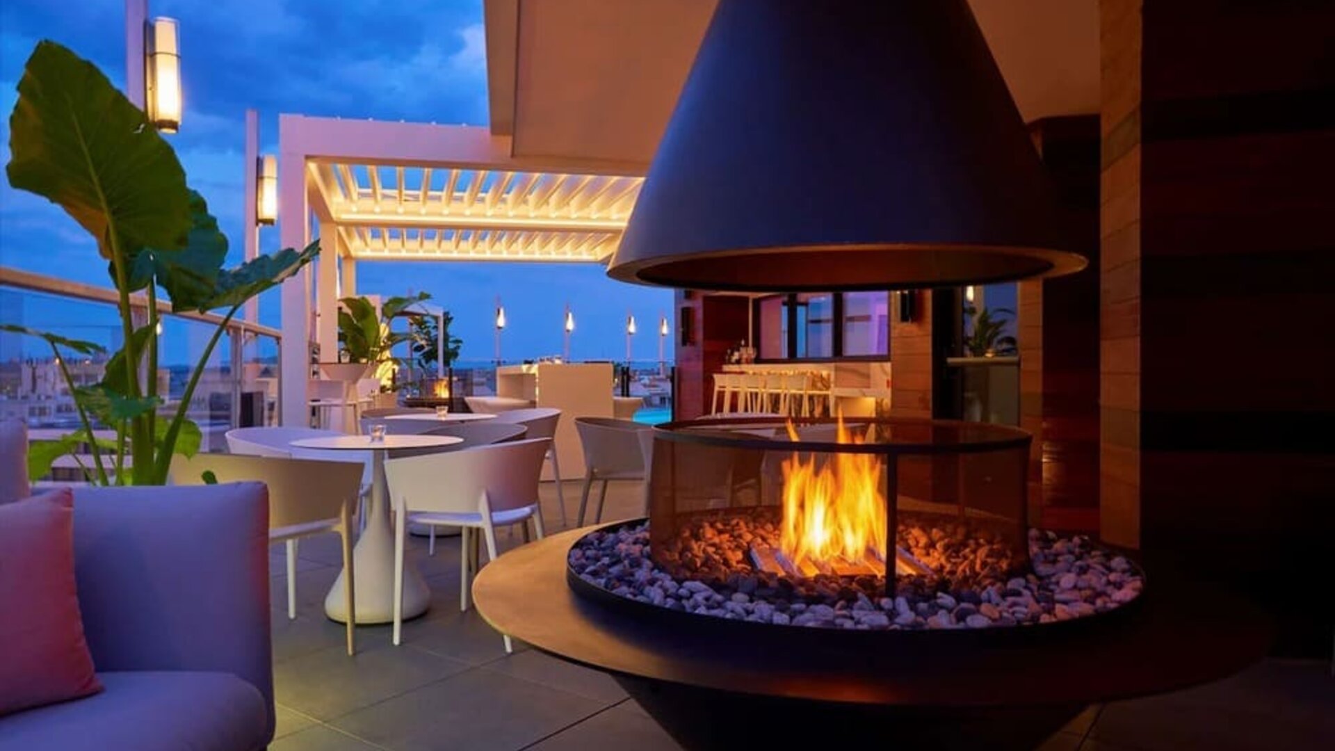 Hotel fire pit at Hotel Zena Washington DC.
