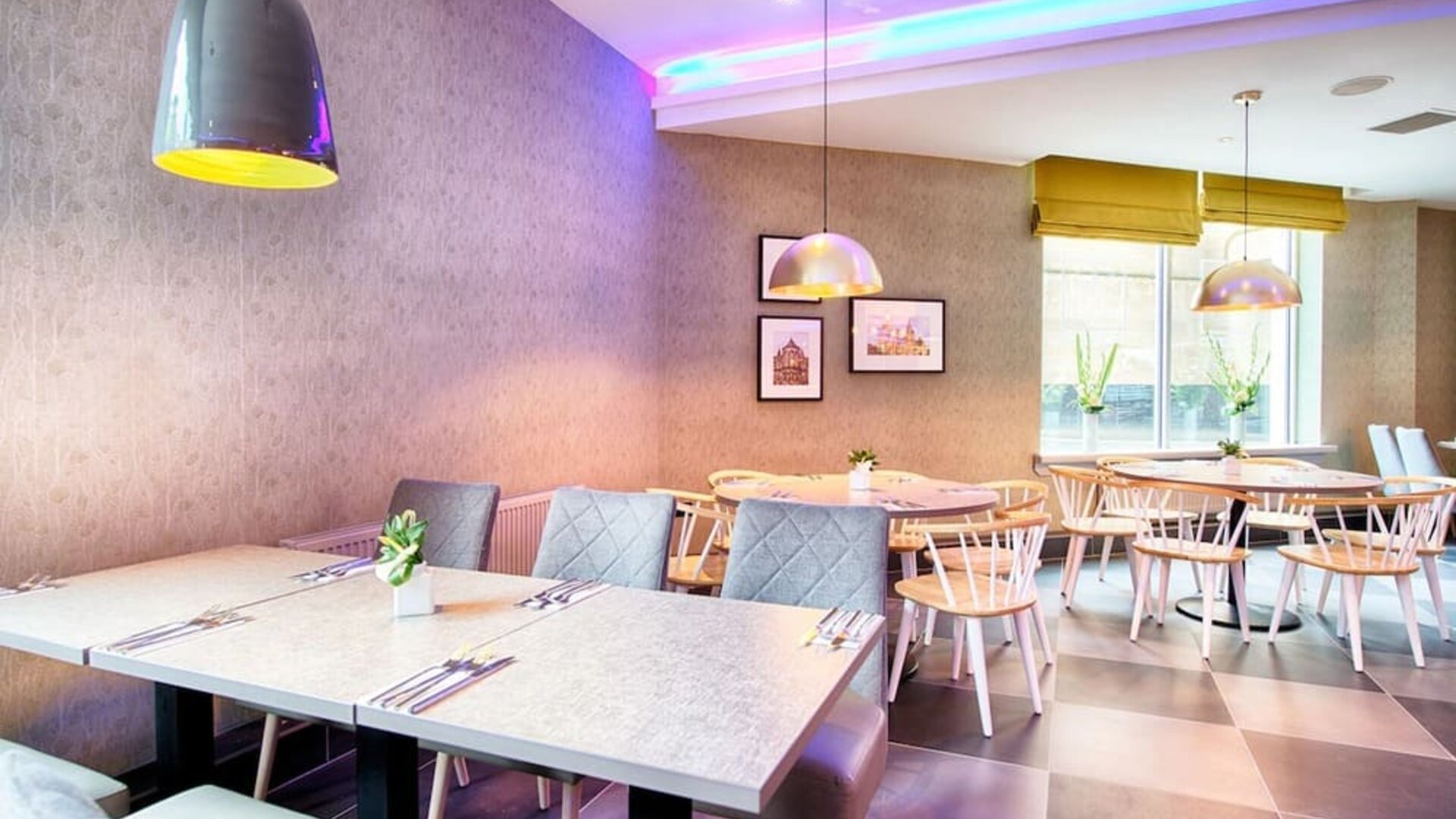 Dining area perfect for coworking at Leonardo Royal Hotel Edinburgh Haymarket. 