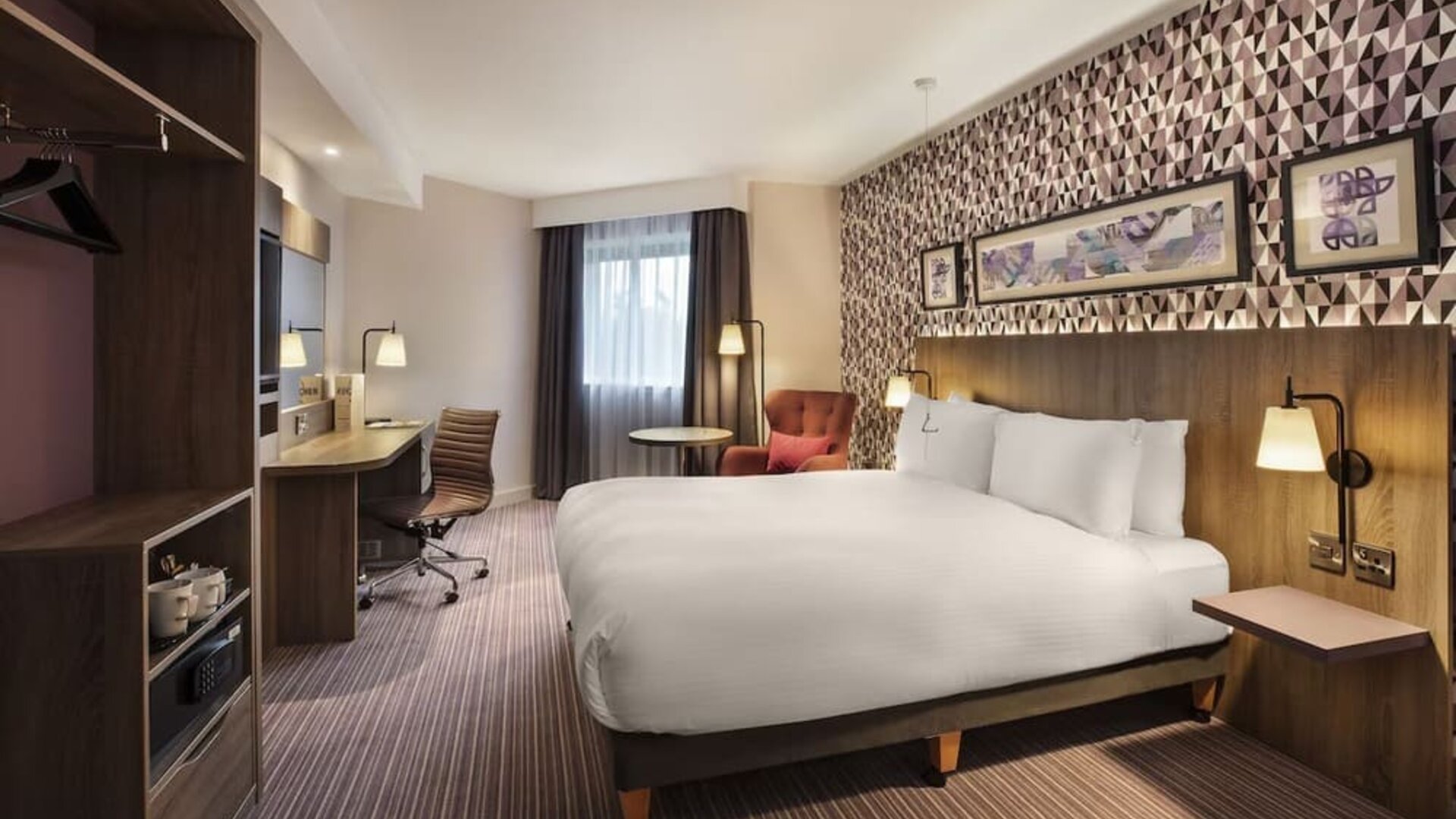 Day use room with work desk at Leonardo Hotel London Heathrow Airport.