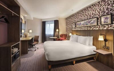 Day use room with work desk at Leonardo Hotel London Heathrow Airport.