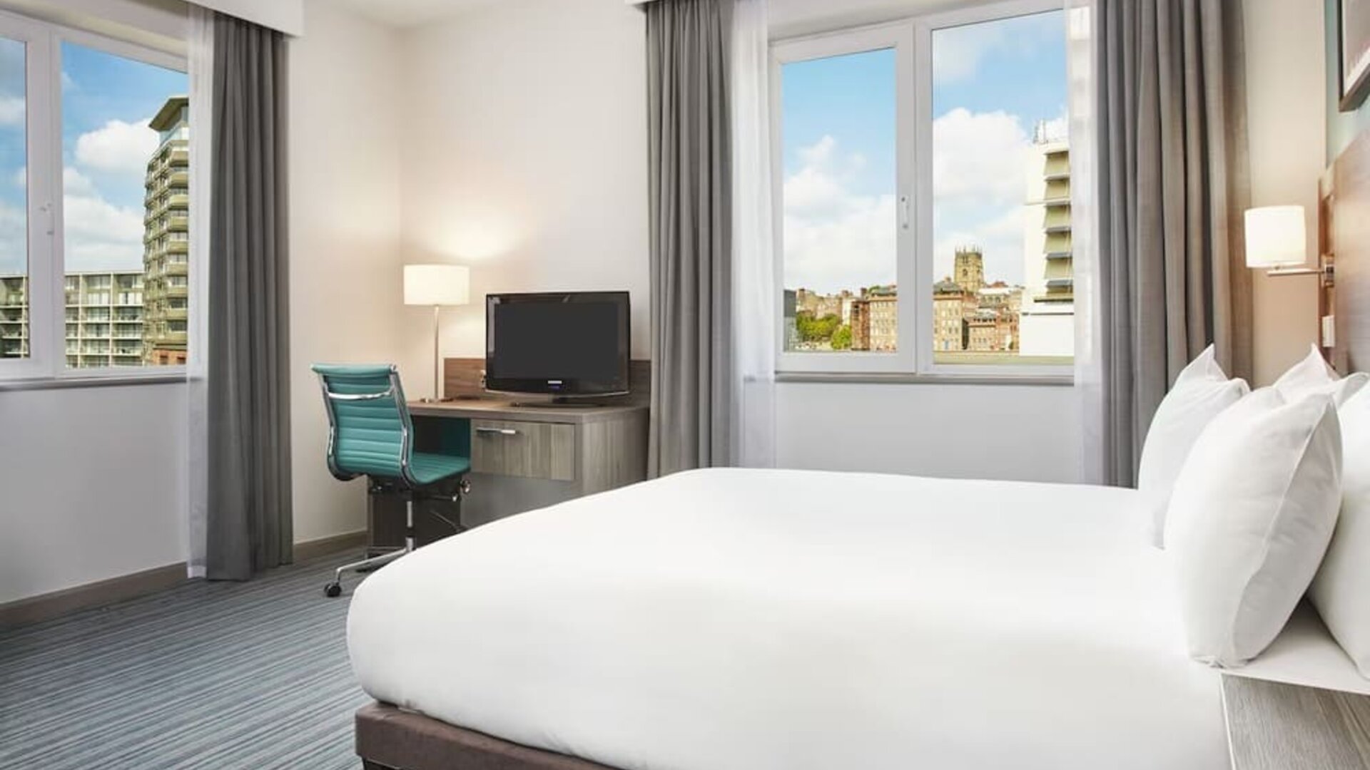 King room at Leonardo Hotel Nottingham.