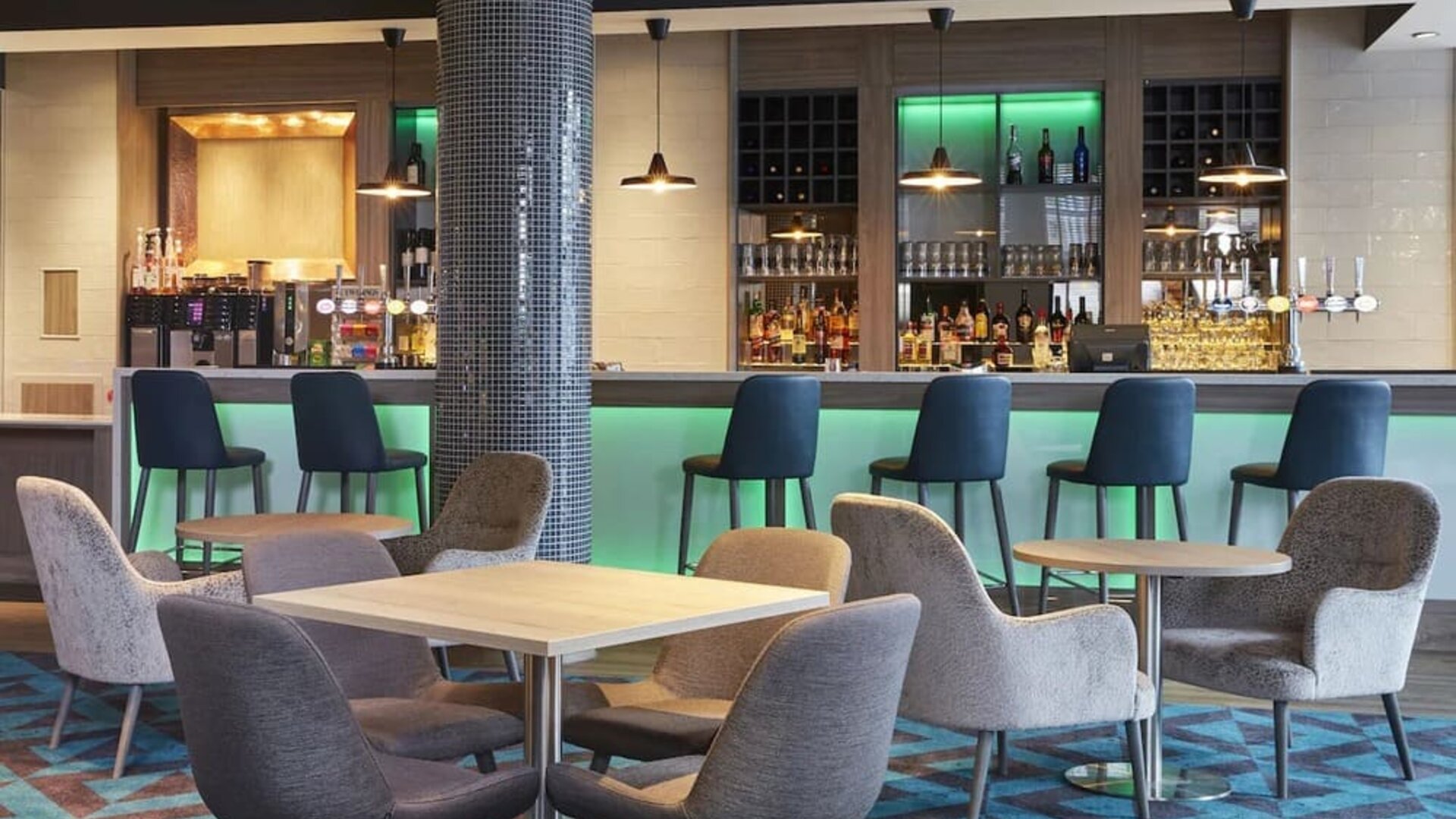 Hotel lounge at Leonardo Hotel Southampton.