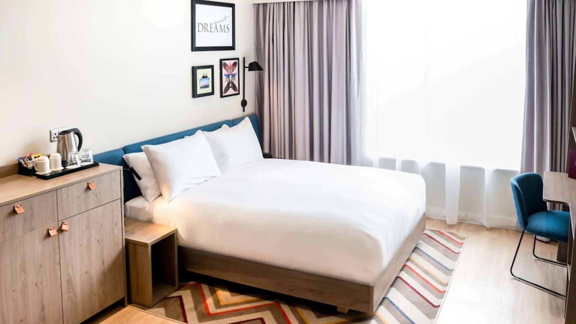 Day use room with natural light at Hampton By Hilton Blackpool.