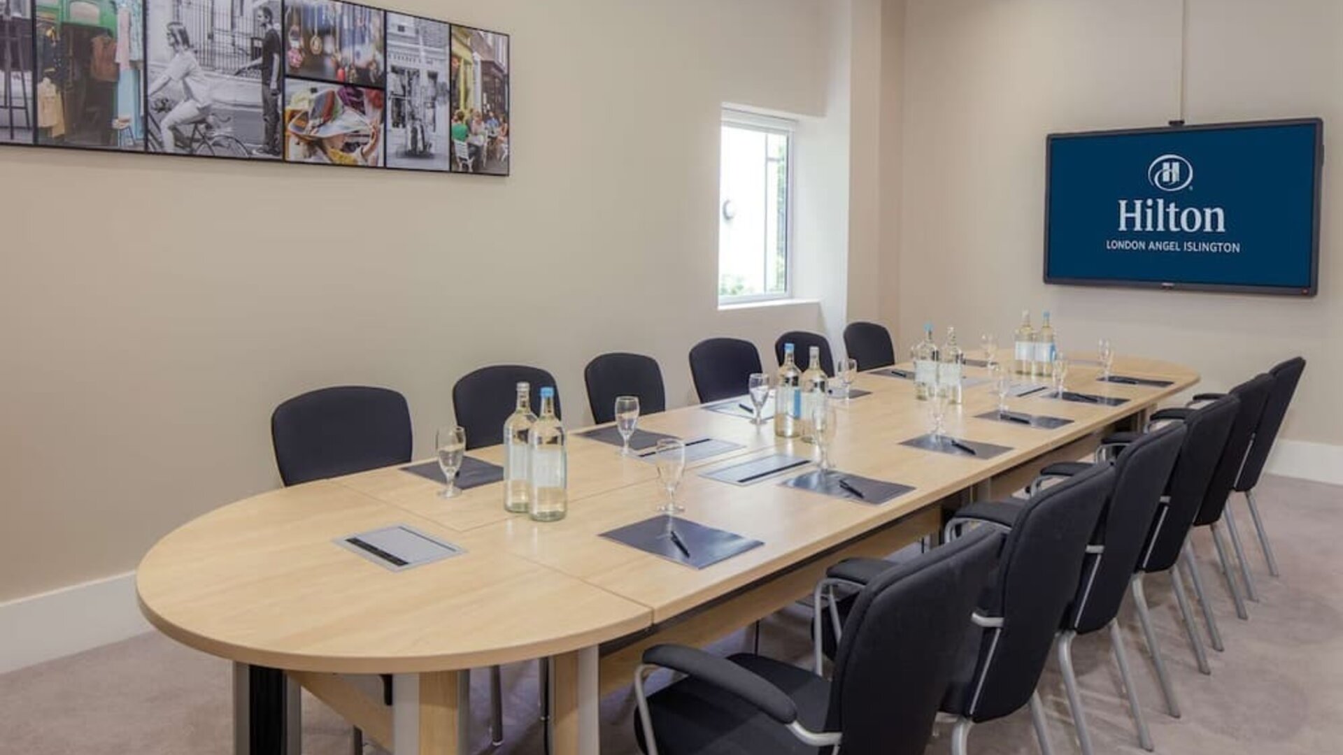 Professional meeting room at Hilton London Angel Islington.