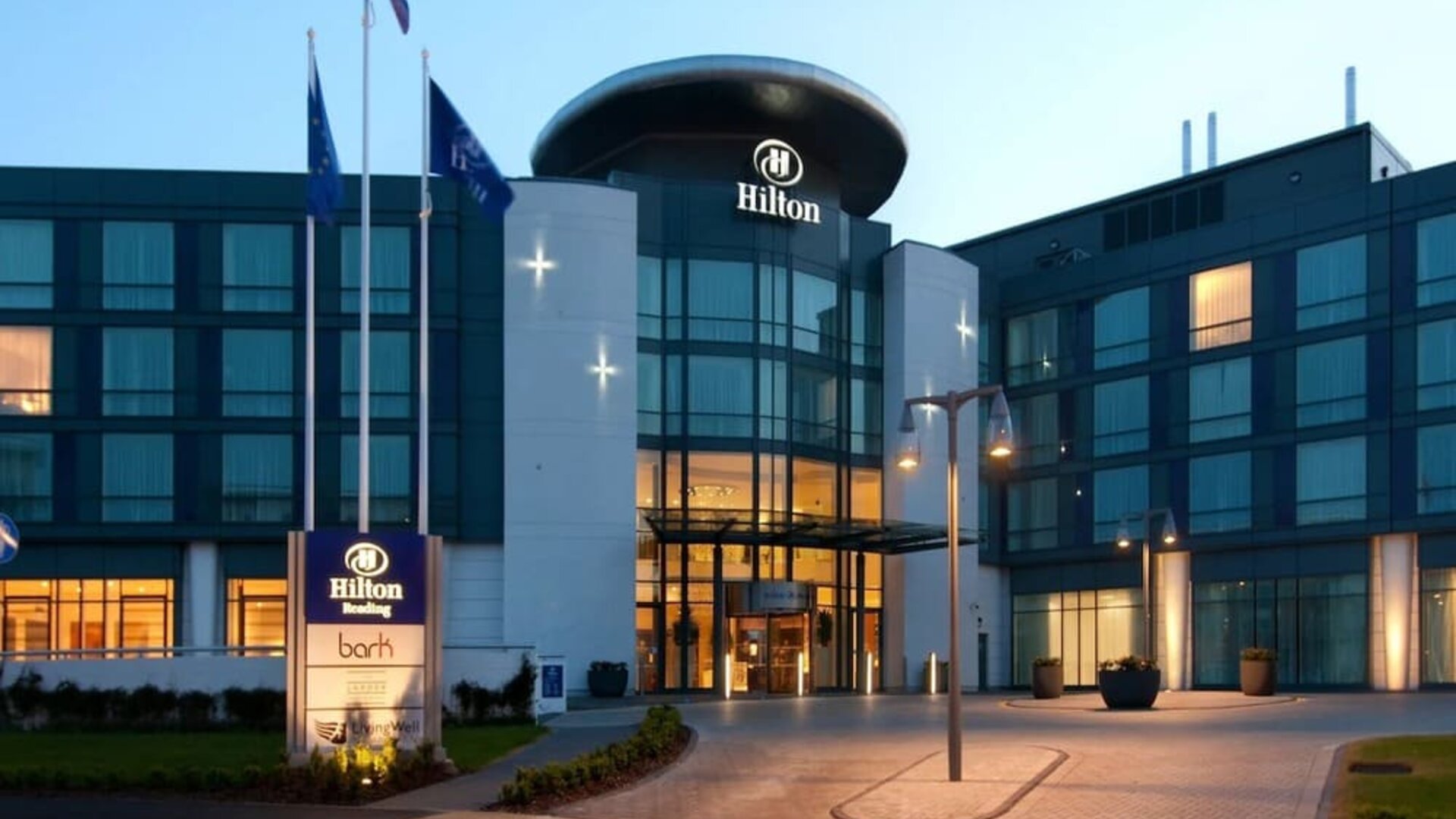 Hotel entrance at the Hilton Reading.