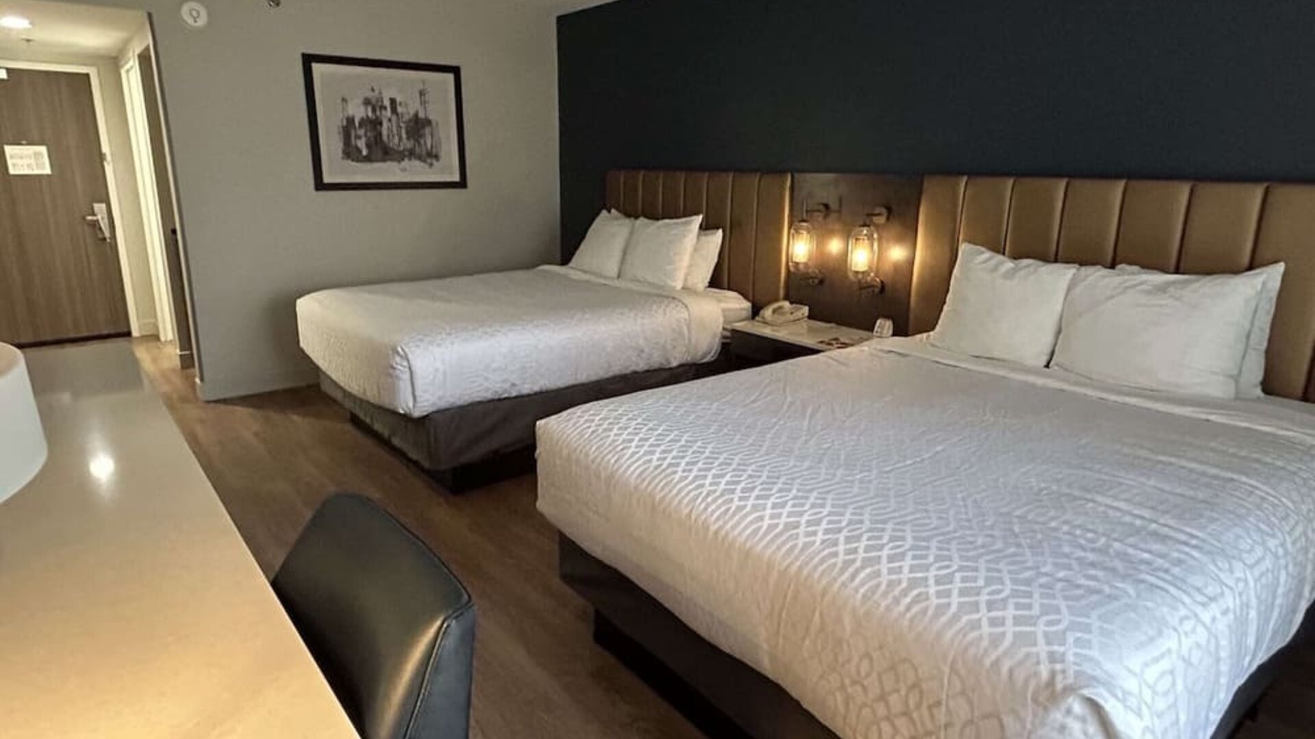Queen beds at Best Western Plus Secaucus Meadowlands.