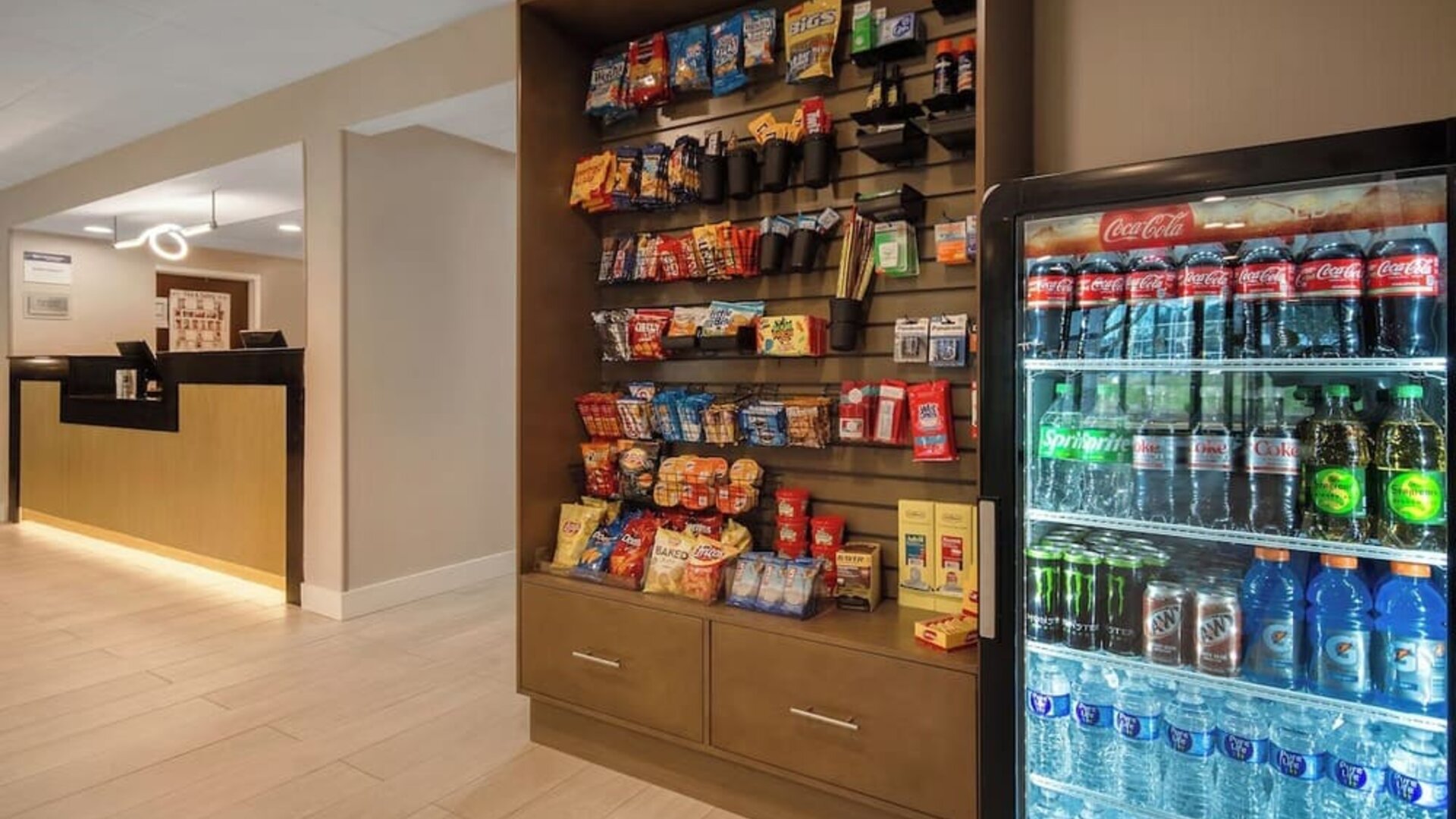 Snack bar at Best Western Plus Secaucus Meadowlands.