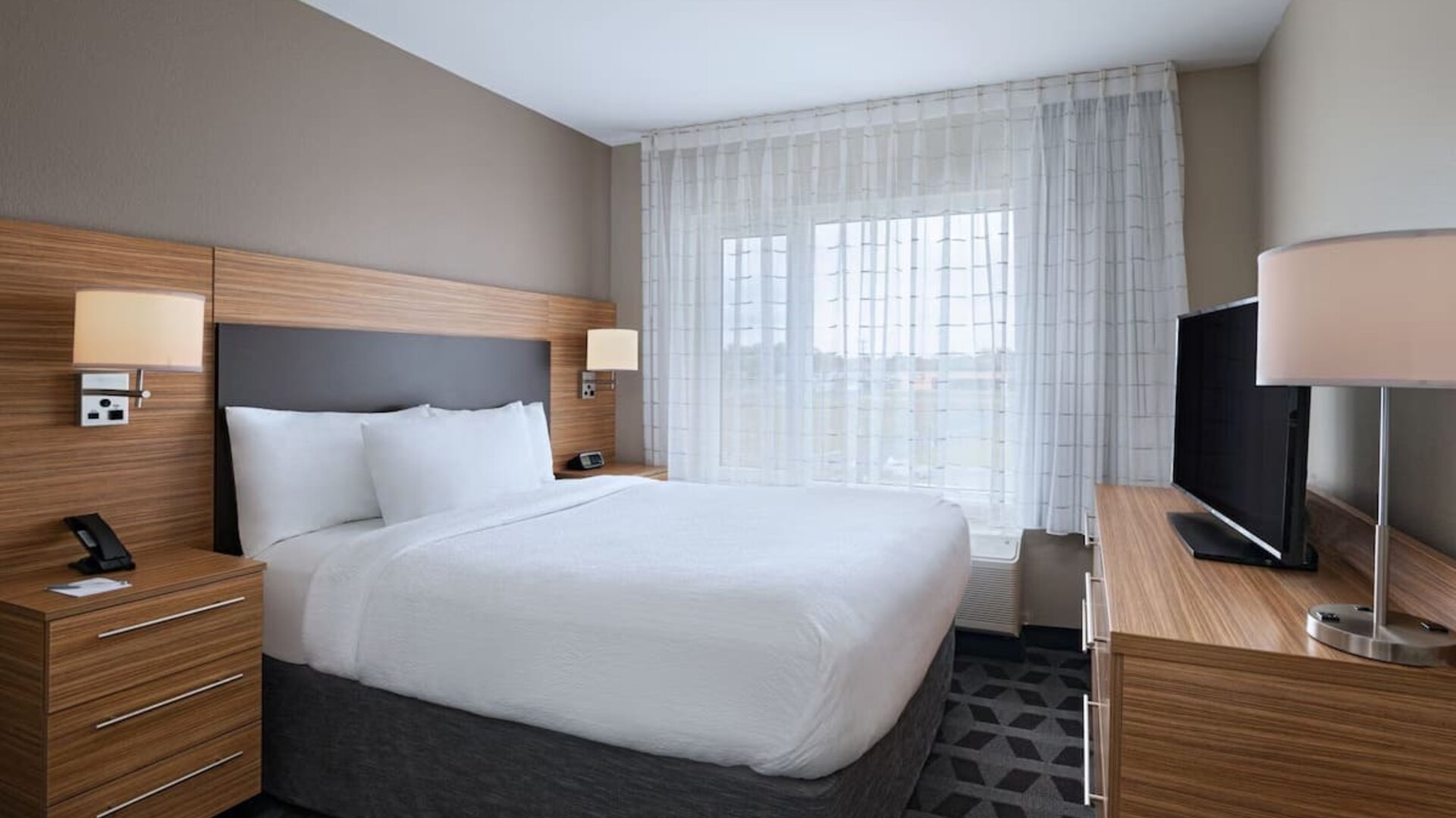 Romantic day room at TownePlace Suites Edgewood Aberdeen.