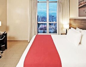 Victoria Hotel & Suites