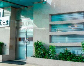Hotel Bahía Suites