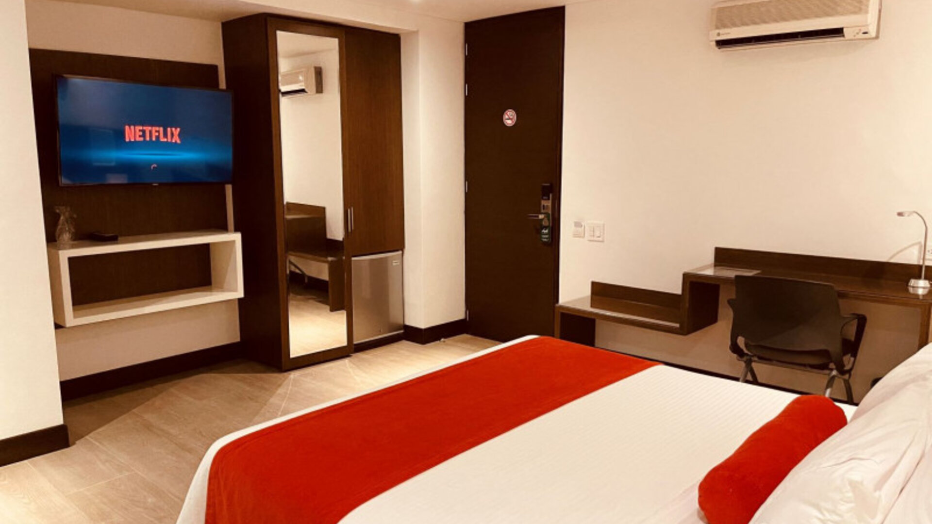 Hotel Loyds