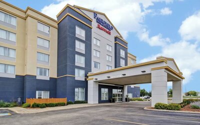 Exterior view of Fairfield Inn & Suites Guelph featuring contemporary architecture and covered guest entrance.