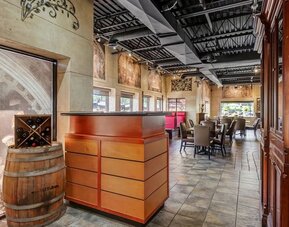 Restaurant dining area with comfortable seating at Comfort Inn Brantford.