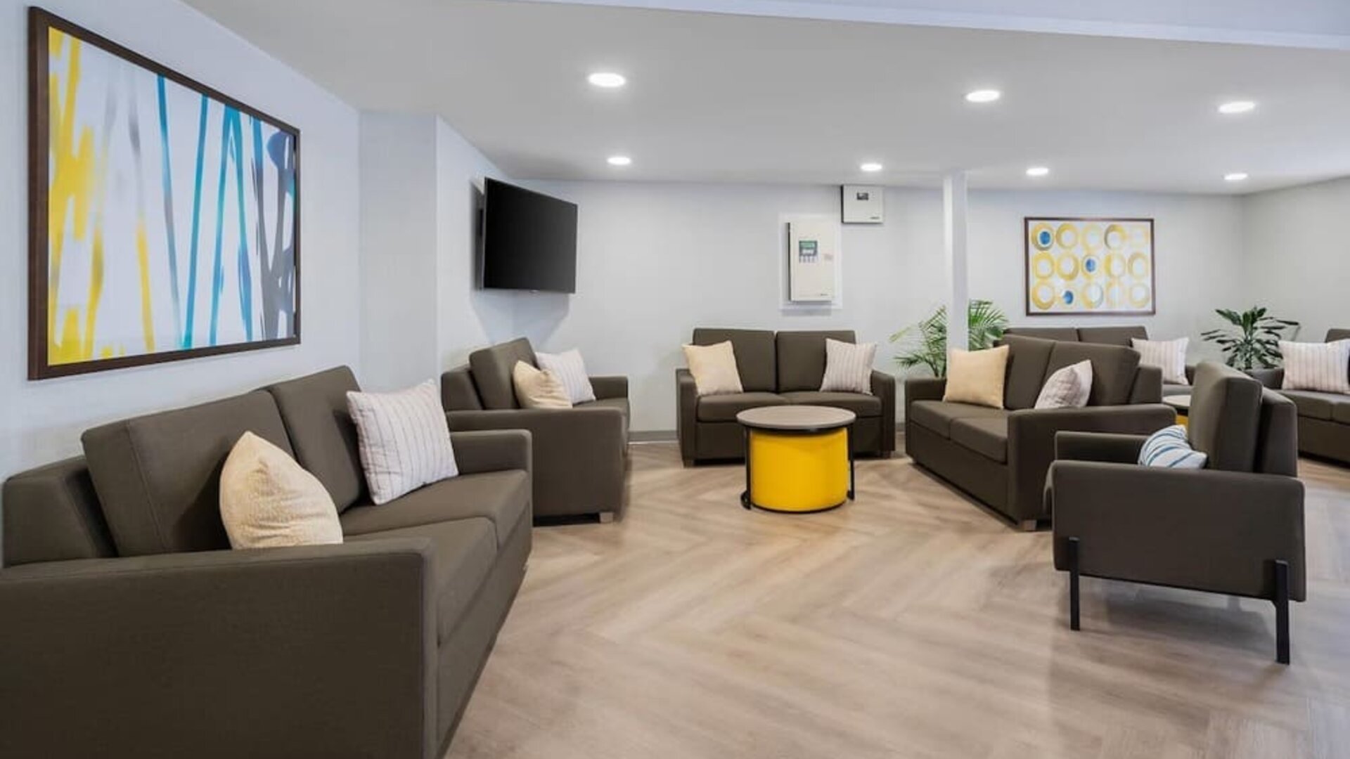 Hotel lounge with comfortable seating area at Comfort Inn Belleville.