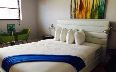 Day use room with natural light at Hollywood Beach Suites, A South Beach Group Hotel.