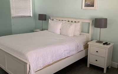 Day use room at Hollywood Beach Suites, A South Beach Group Hotel.