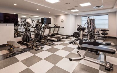 Fitness center fully equipped at Executive Residency By Best Western.