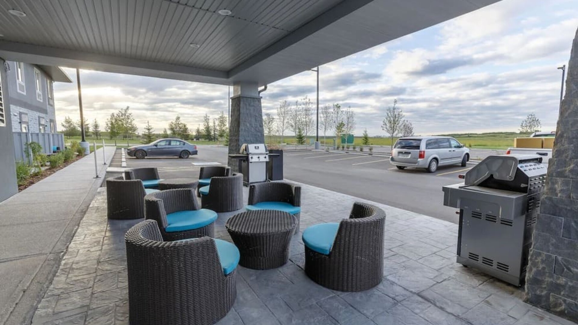 BBQ / Picnicn area at Executive Residency By Best Western.