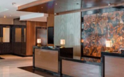 Spacious hotel lobby with contemporary reception area and elegant modern décor at Crowne Plaza Panama.