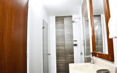 Hotel CGH Travel INN Airport