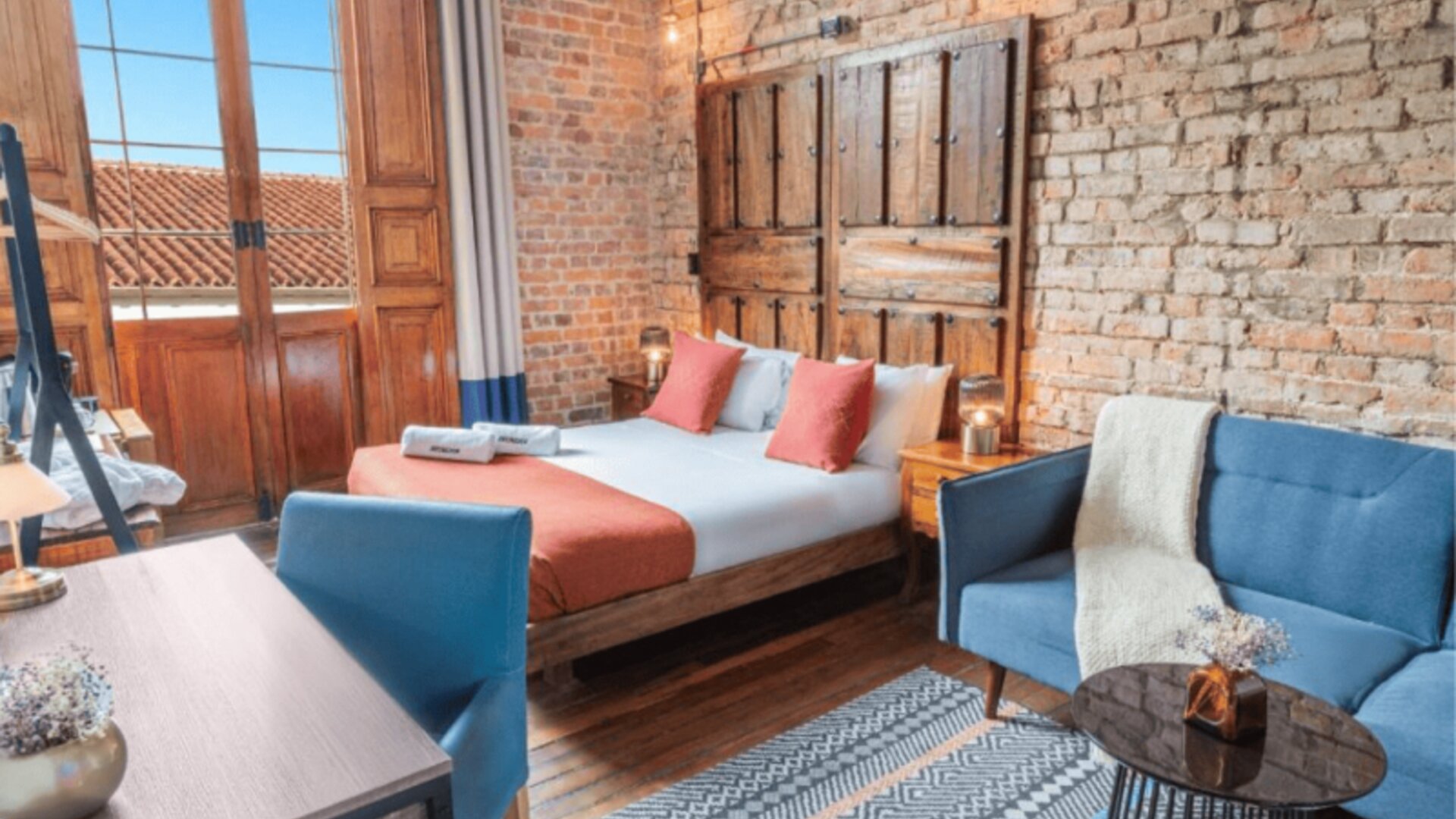 Delgadillo Hotel by Socialtel